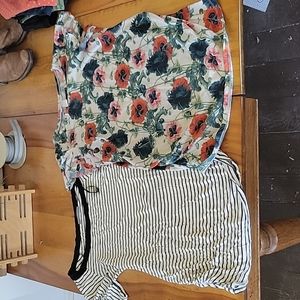 2 short sleeved maternity tops